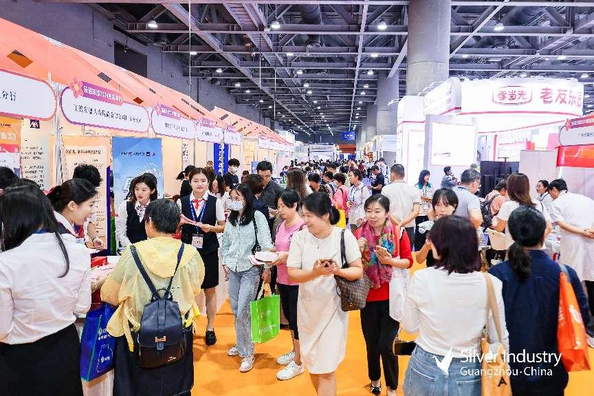 樂活羊城2024銀發(fā)集市現(xiàn)場2 組委會供圖